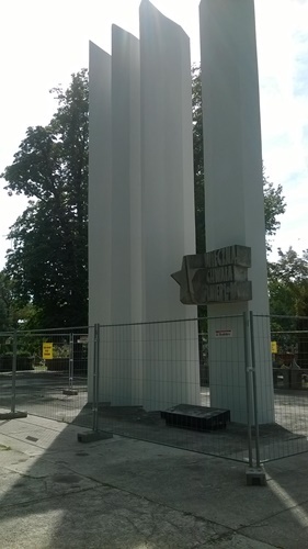 remont pomnika na cmentarzu